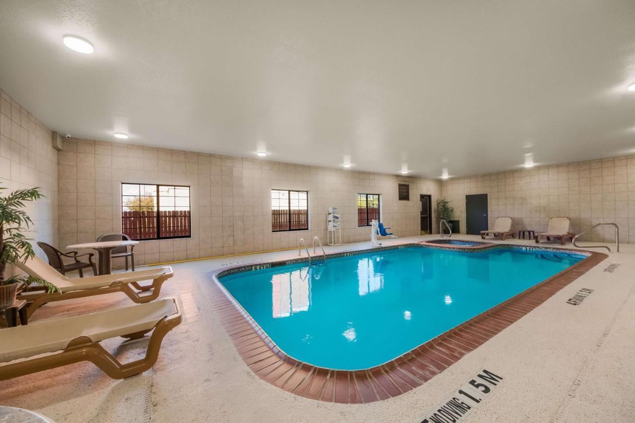 Surestay Plus Hotel By Best Western Near Seaworld Сан-Антонио Экстерьер фото