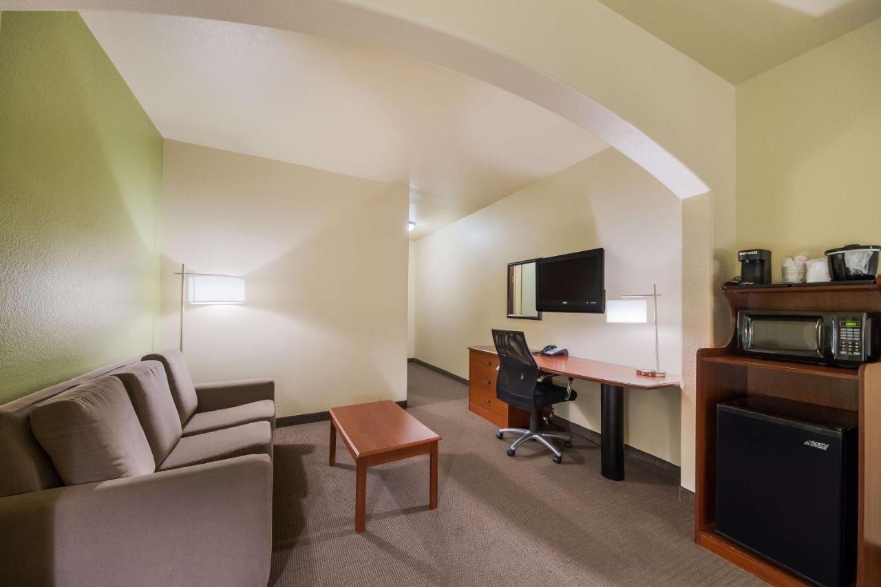 Surestay Plus Hotel By Best Western Near Seaworld Сан-Антонио Экстерьер фото