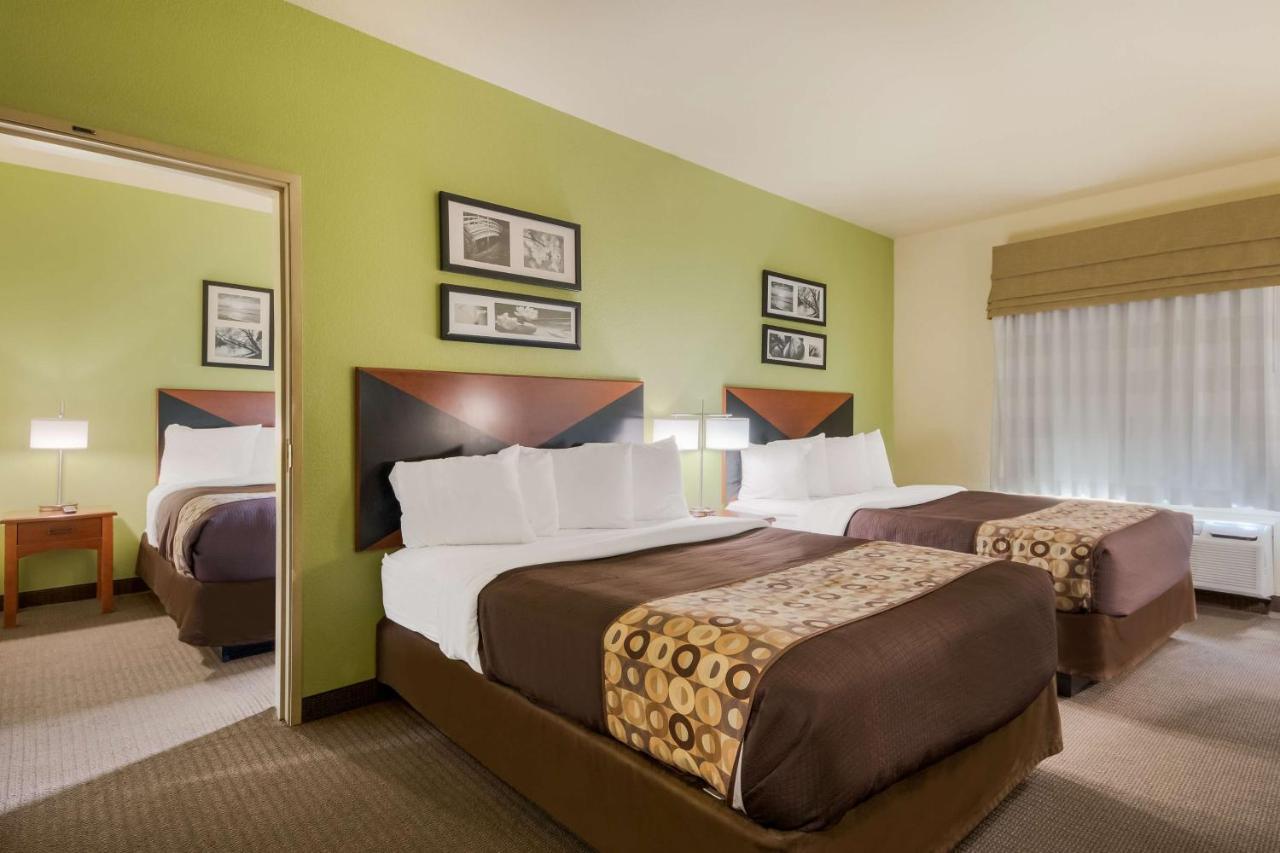 Surestay Plus Hotel By Best Western Near Seaworld Сан-Антонио Экстерьер фото