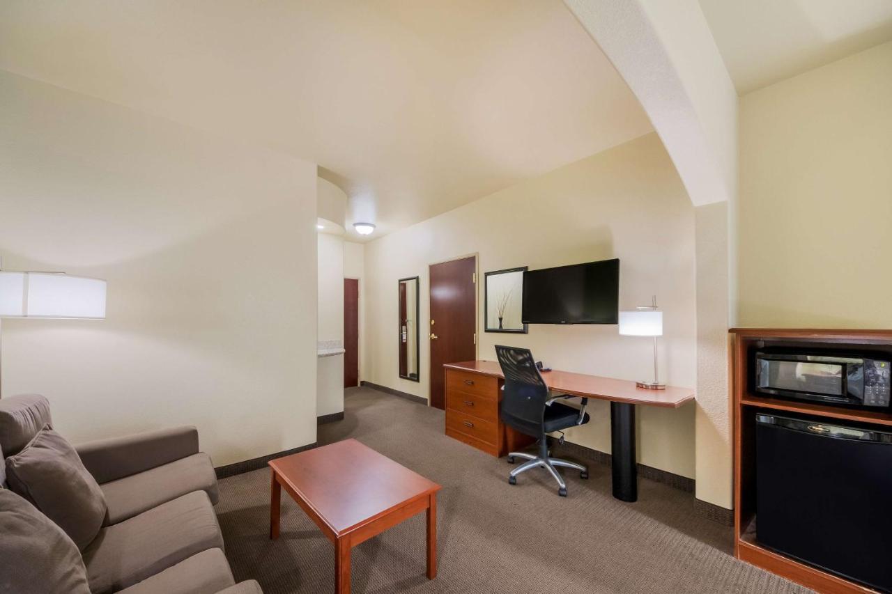 Surestay Plus Hotel By Best Western Near Seaworld Сан-Антонио Экстерьер фото