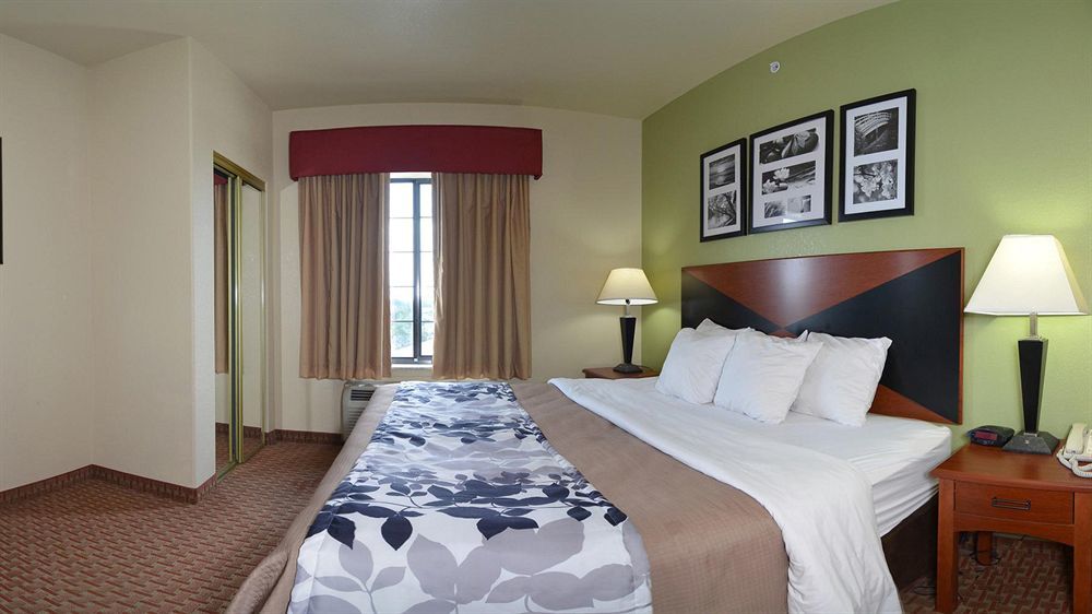 Surestay Plus Hotel By Best Western Near Seaworld Сан-Антонио Экстерьер фото