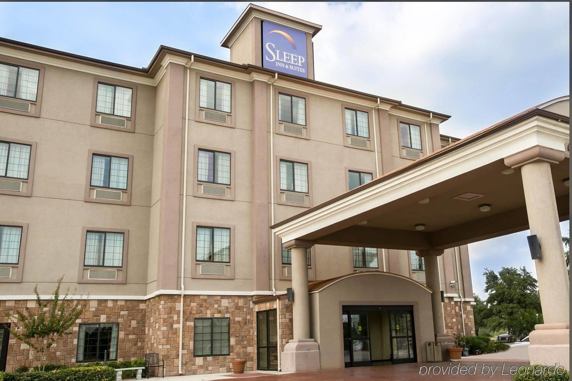Surestay Plus Hotel By Best Western Near Seaworld Сан-Антонио Экстерьер фото
